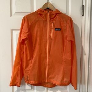 Patagonia Houdini Jacket in Peach